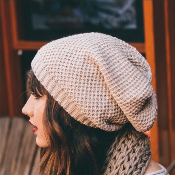 Accessories - Knit slouchy beanie hat